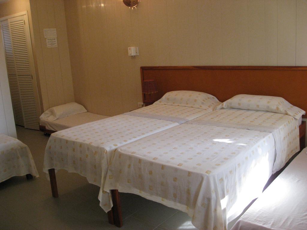 Hotel Nitana Ковеньяс Екстер'єр фото
