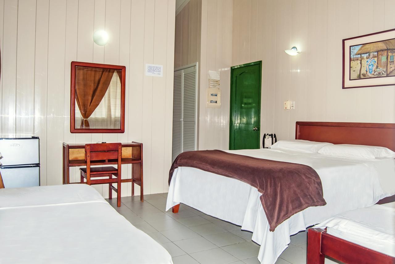 Hotel Nitana Ковеньяс Екстер'єр фото